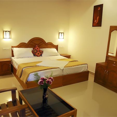 Holiday Villa Thekkady Esterno foto