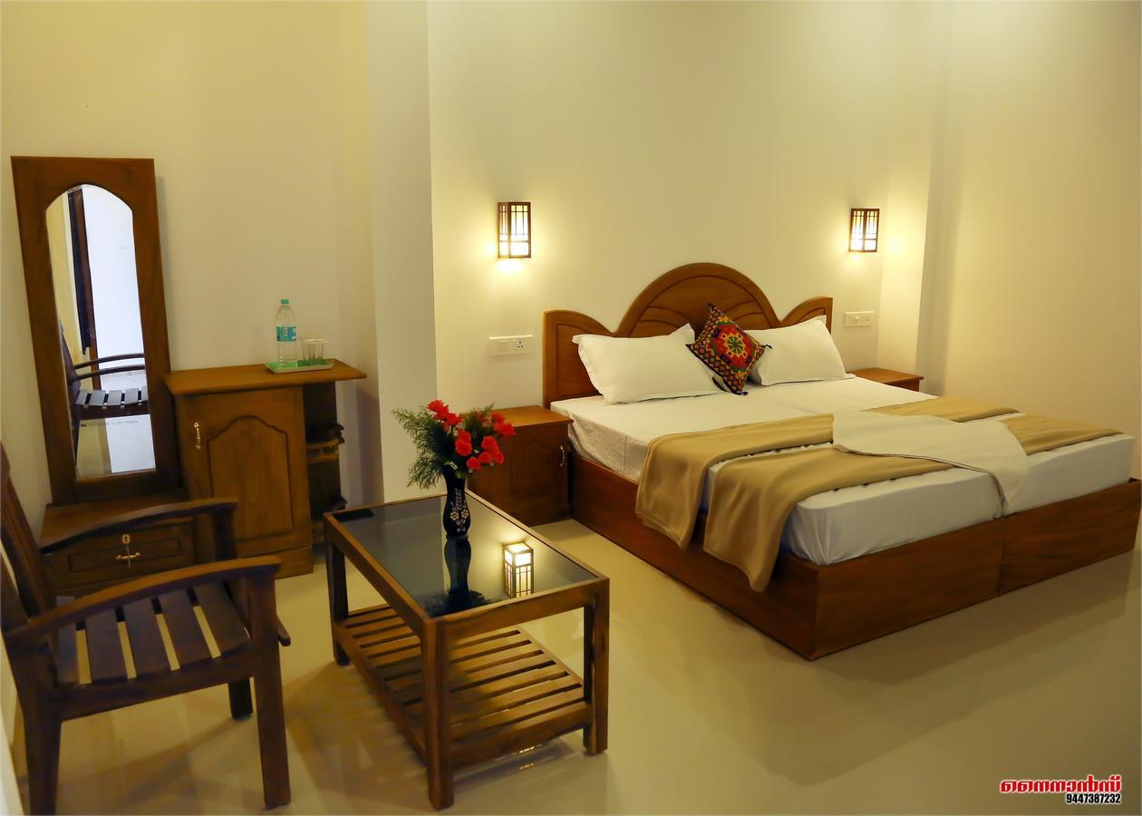 Holiday Villa Thekkady Esterno foto